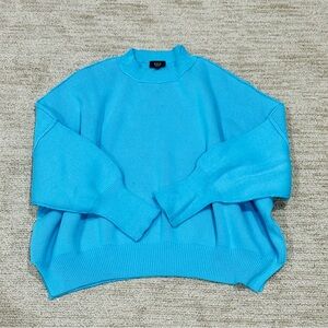 Vici Vibrant Blue women’s Crewneck Sweater
